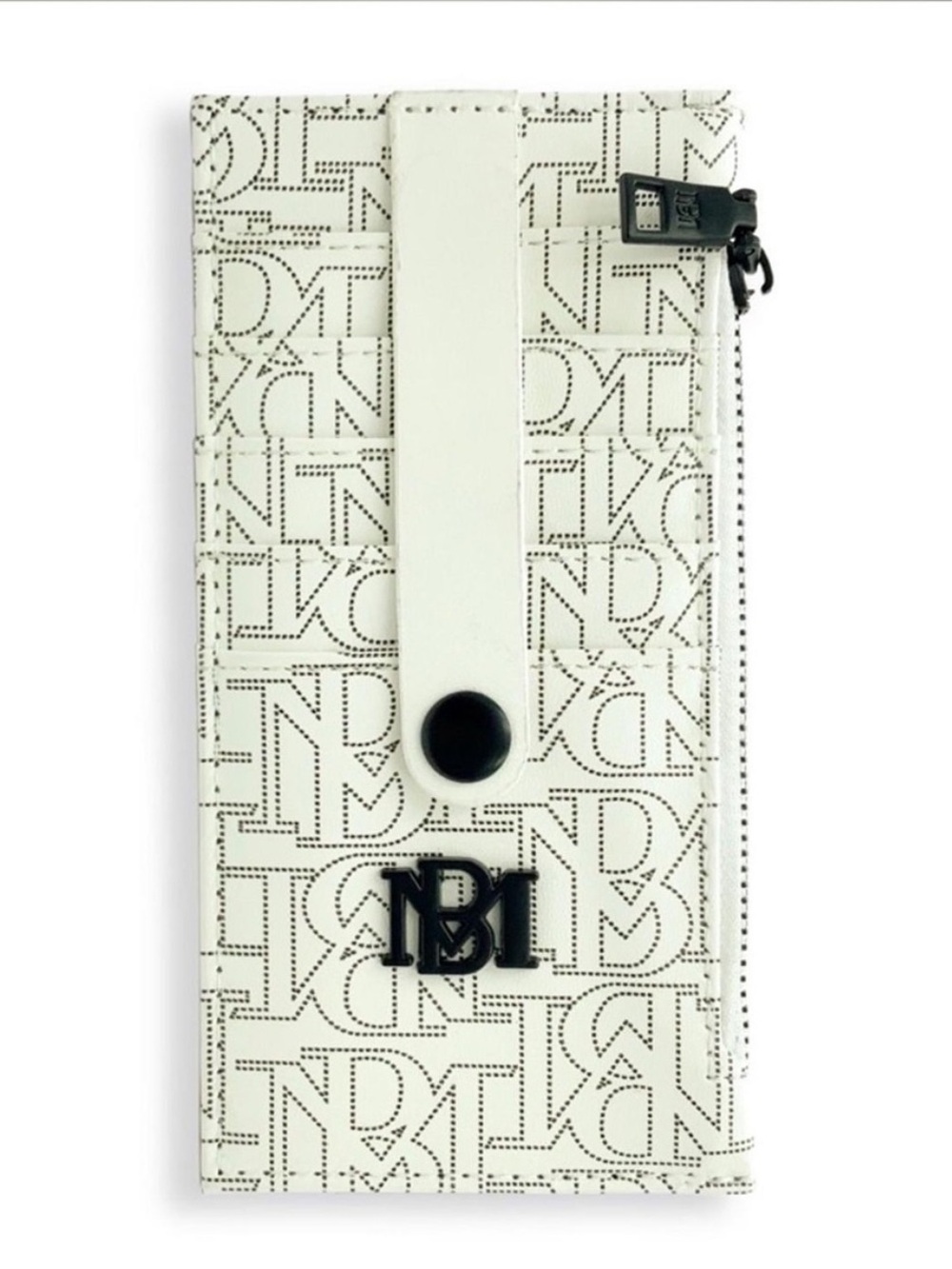 NWOT Badgley Mischka White Monogram Long Card Holder